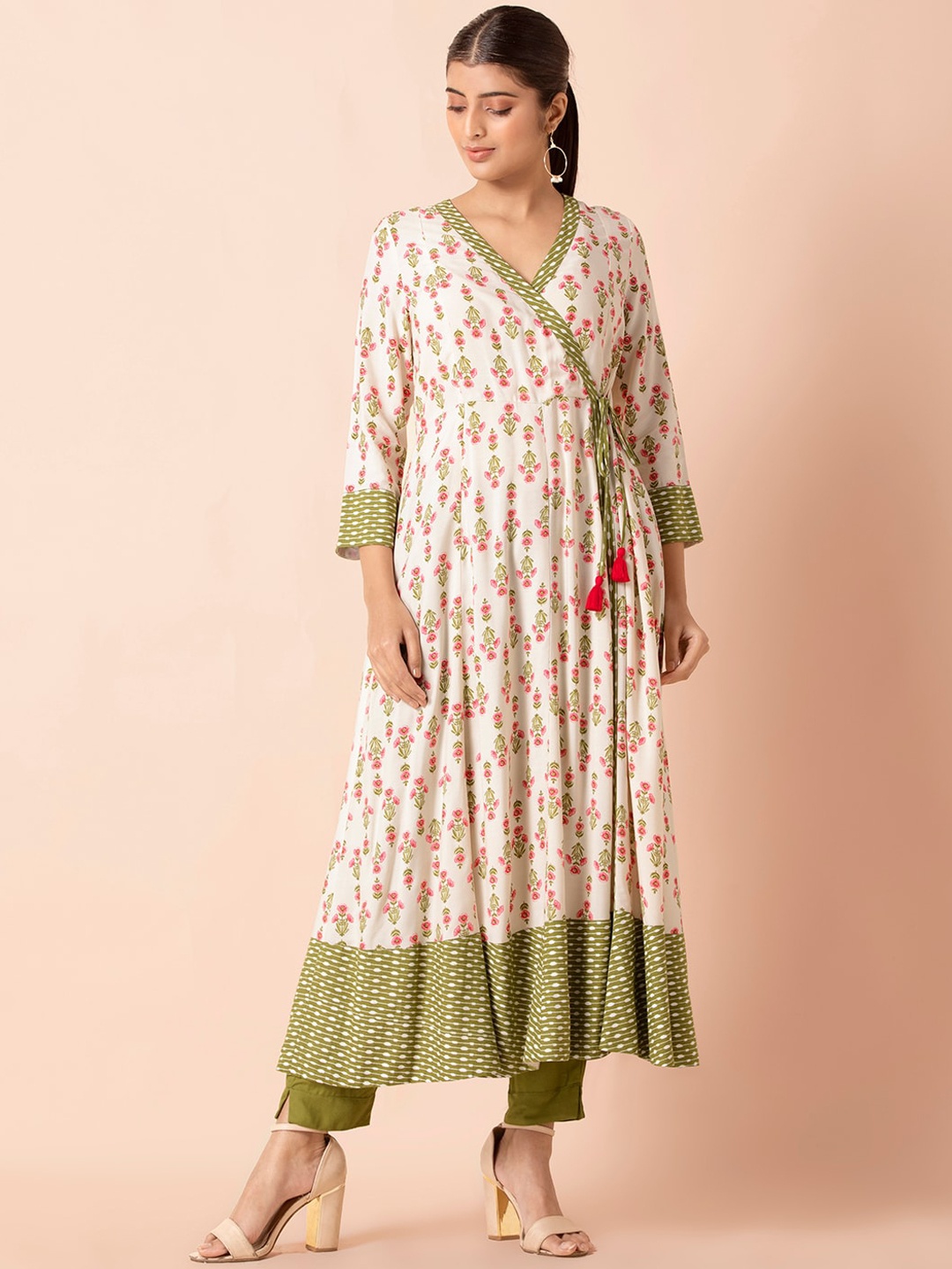 

INDYA Women White & Green Floral Printed Angrakha Kurta With Trousers