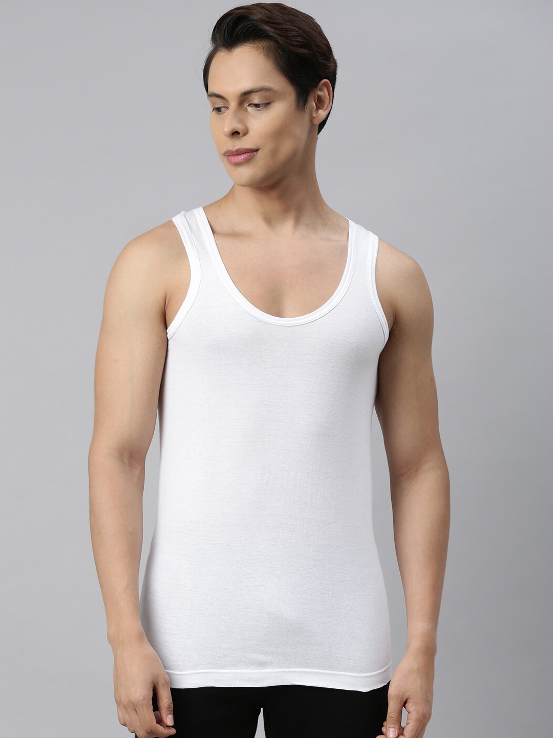 

VIP Men Pack Of 4 White Solid Pure Cotton Undershirt Innerwear Vest