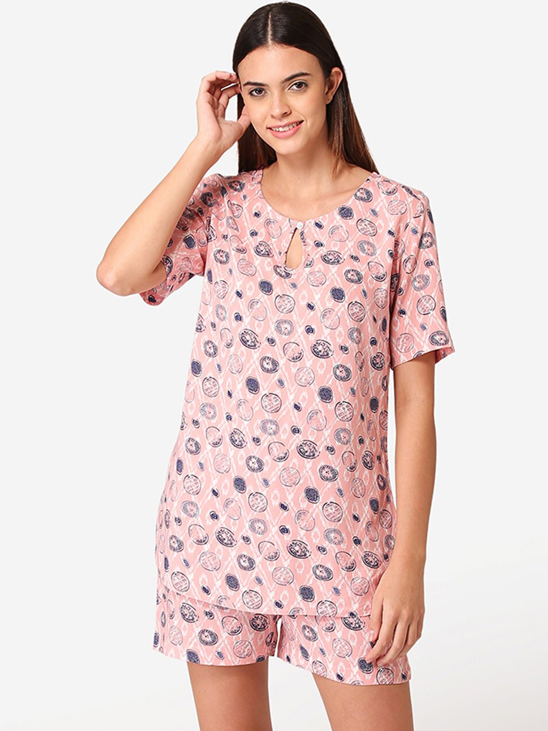 

Fluffalump Women Peach-Coloured & Navy Blue Printed Night suit