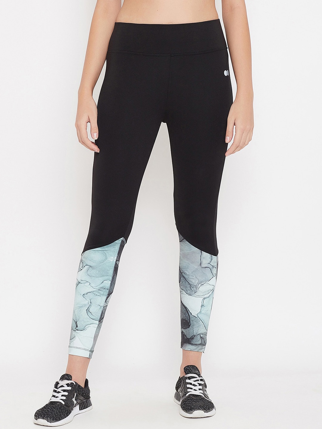 

Clovia Snug Fit Active Marble Print Tights, Blue
