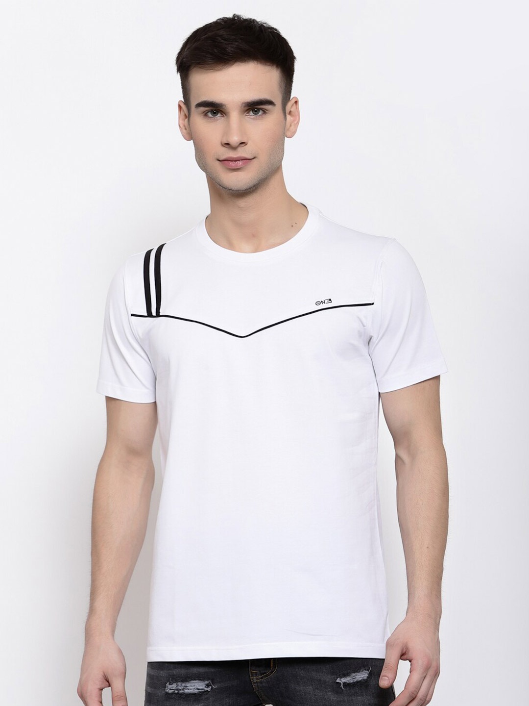 513 Men White Striped Round Neck T-shirt