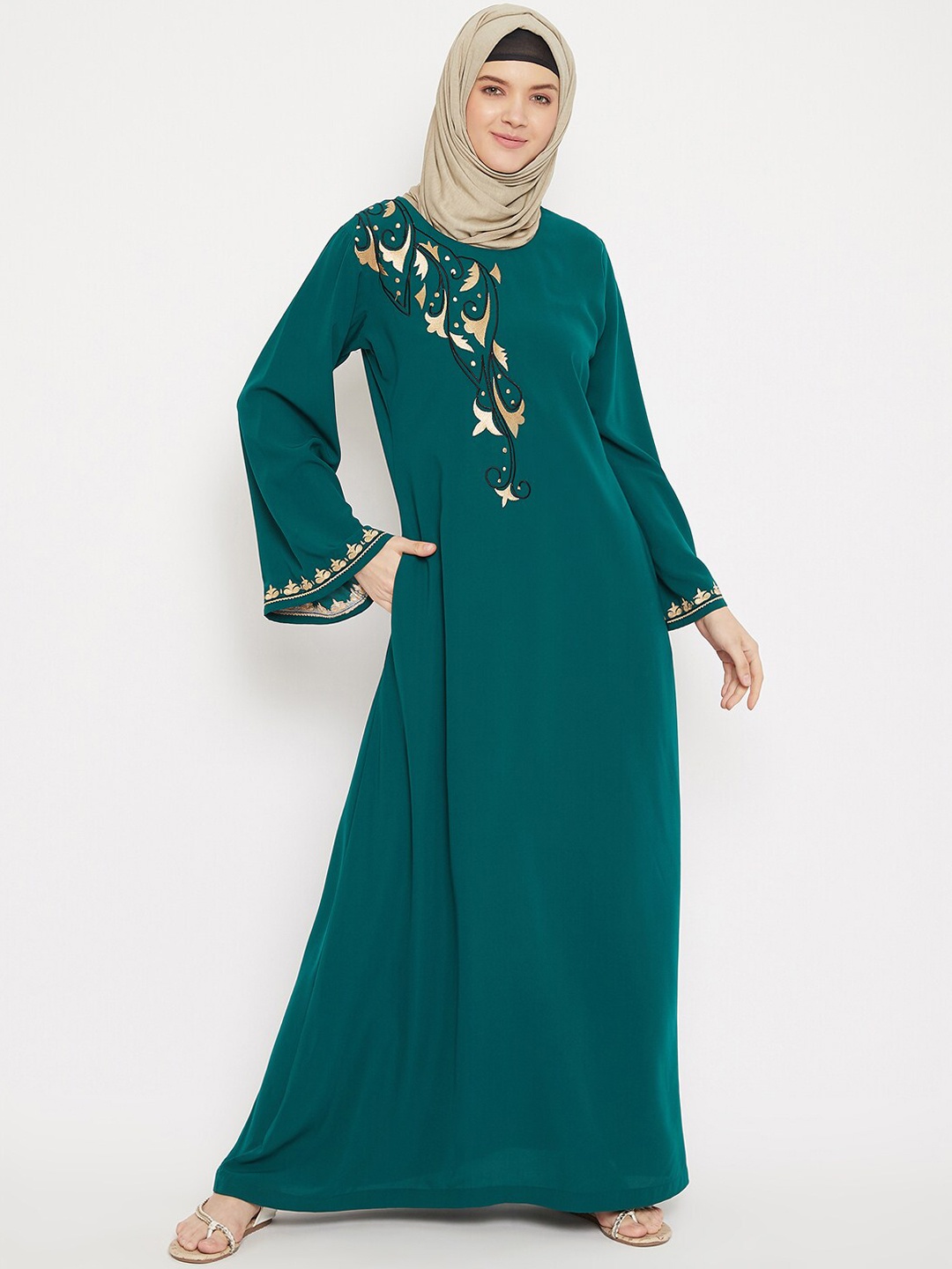 

MOMIN LIBAS Green Polyester Embroidered Abaya Burqa