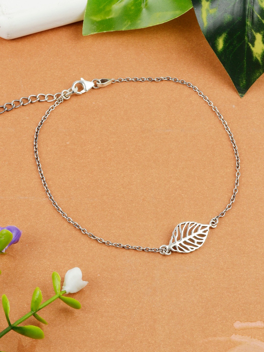 

GIVA 925 Sterling Silver Oxidised Leaf Anklet