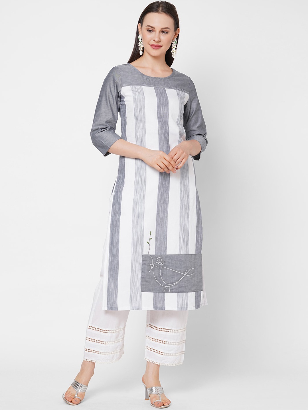 

Os Women Grey & White Striped Kurta