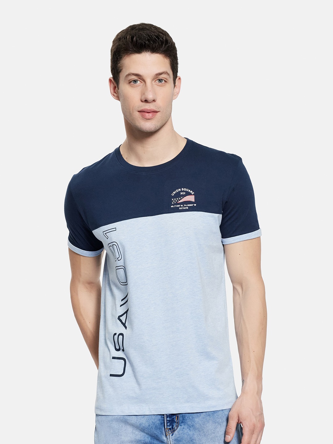 

Octave Men Blue Colourblocked T-shirt