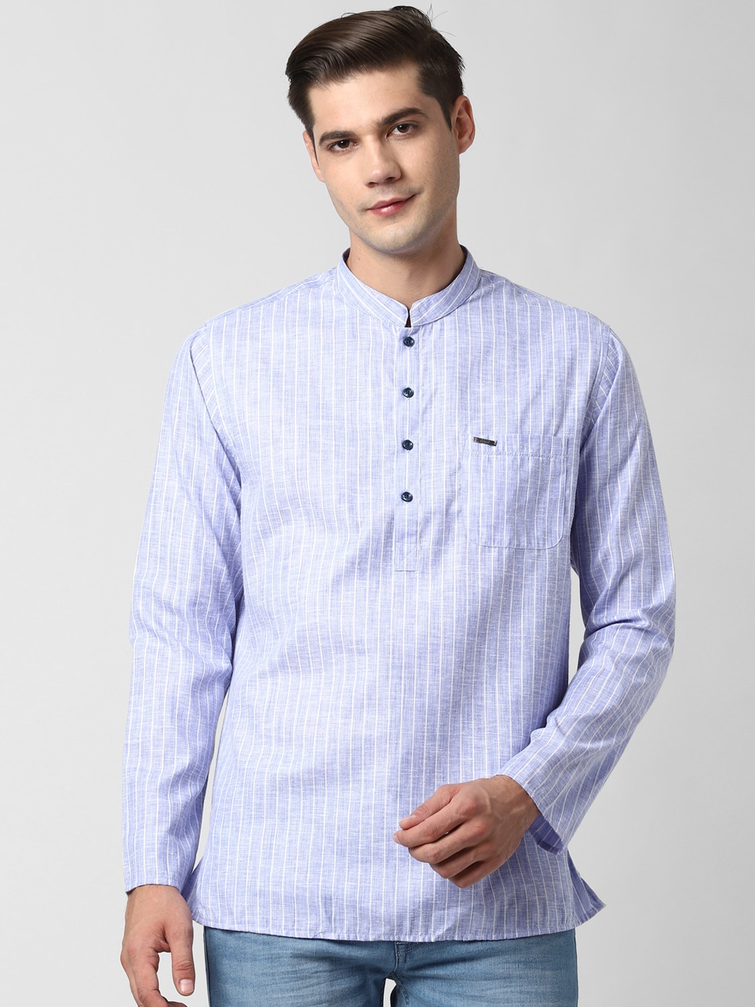 

Peter England Men Blue Striped Kurta