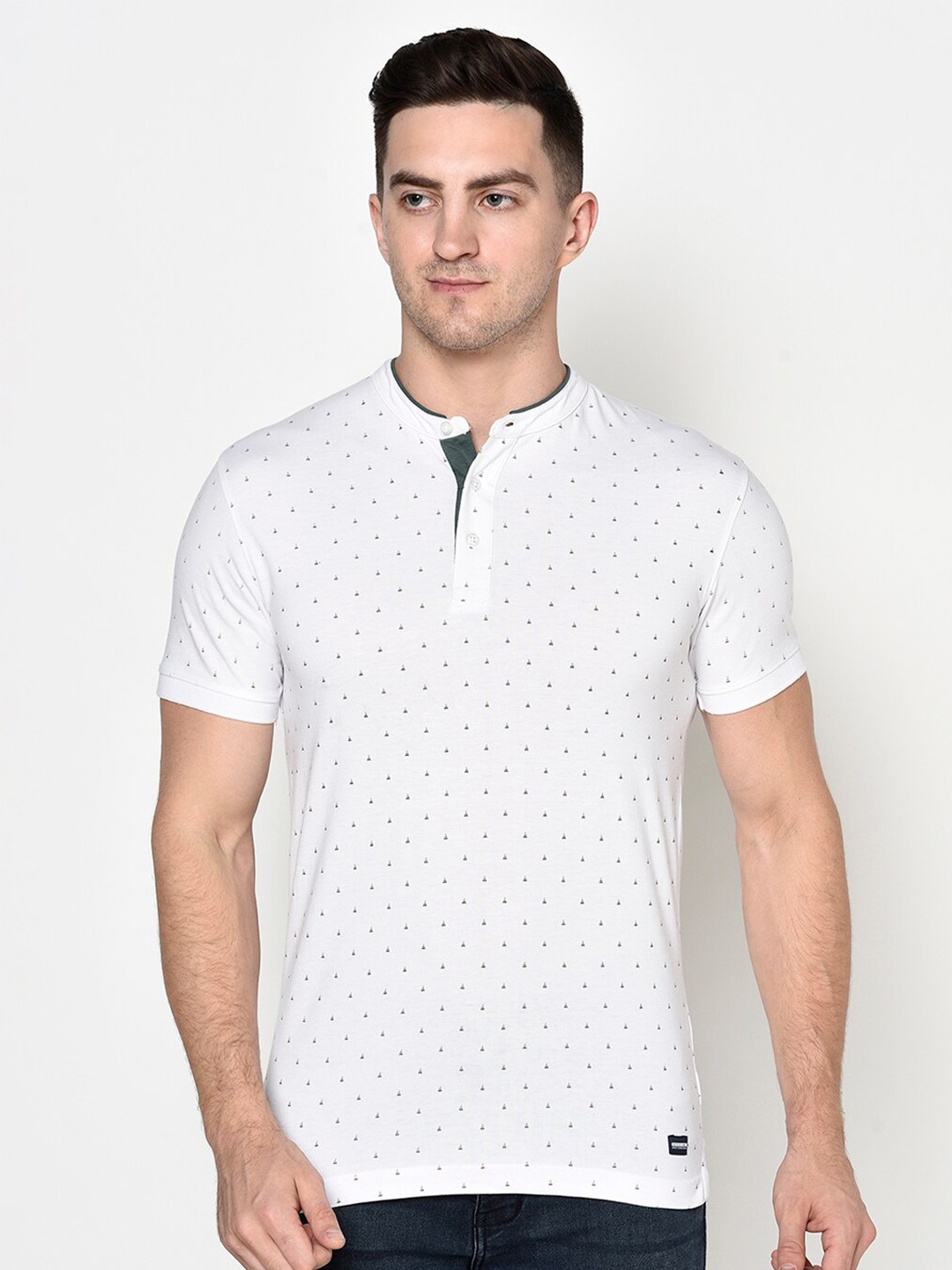 

Octave Men White Printed Mandarin Collar T-shirt