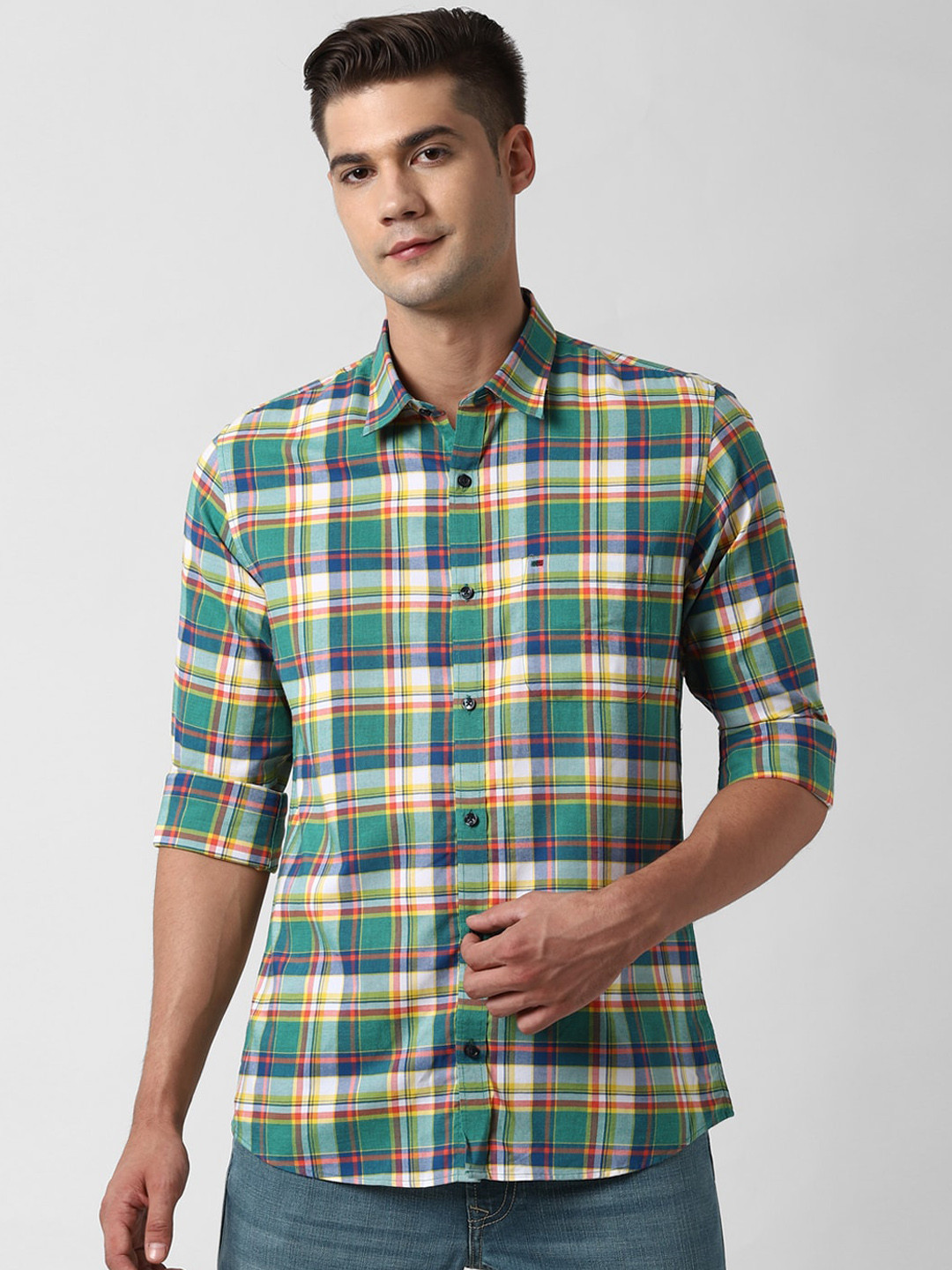 

Peter England Casuals Men Green Slim Fit Tartan Checks Checked Casual Shirt