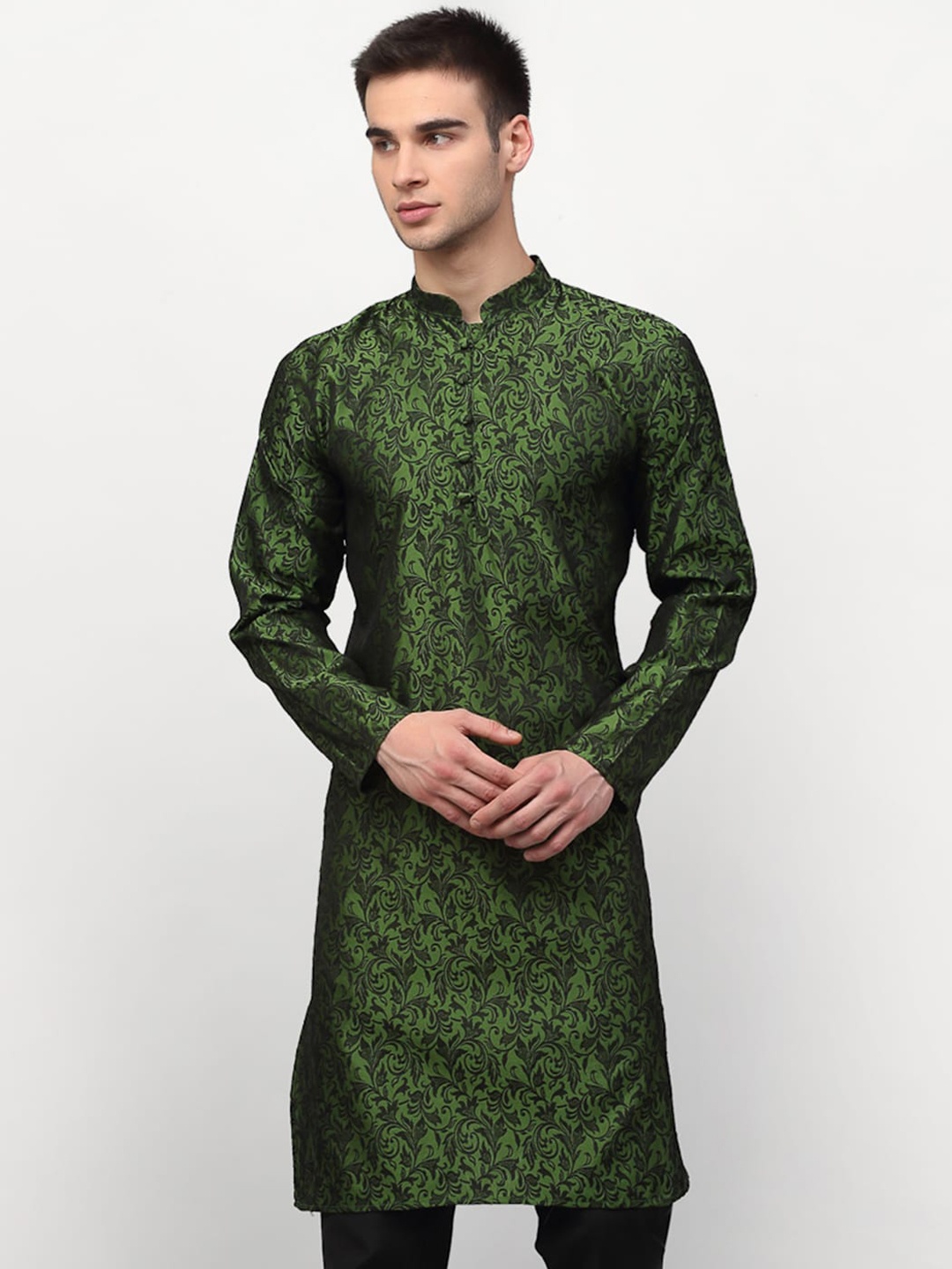

Jompers Men Green Flared Sleeves Thread Work Jacquard Kurta