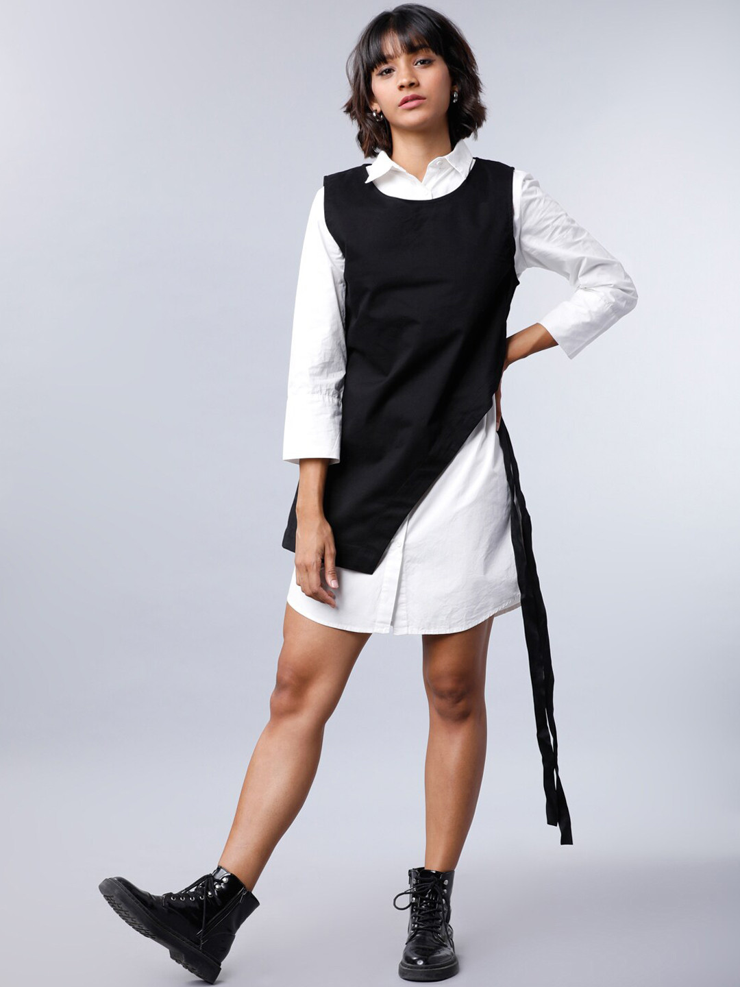 

Tokyo Talkies White Sheath Dress