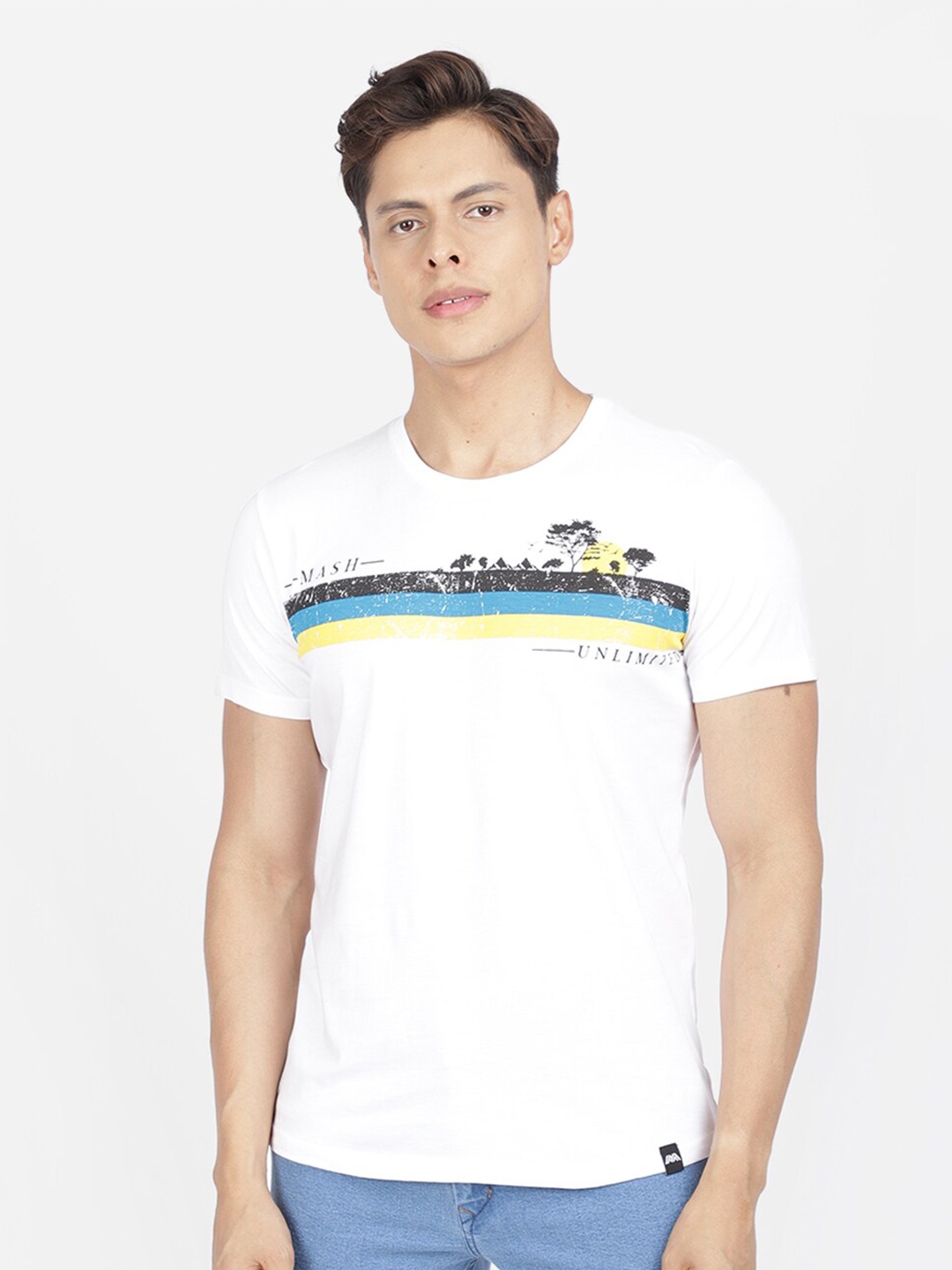 

MASH UNLIMITED Men White Striped Slim Fit Cotton T-shirt