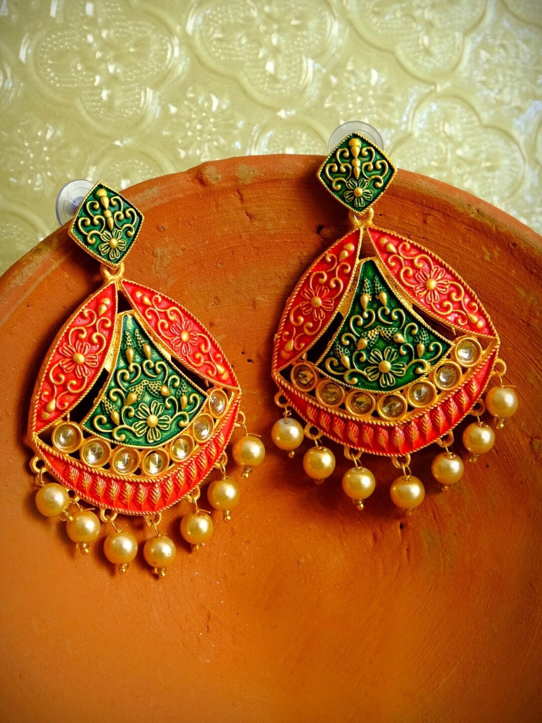 

Crunchy Fashion Gold Contemporary Drop Earrings