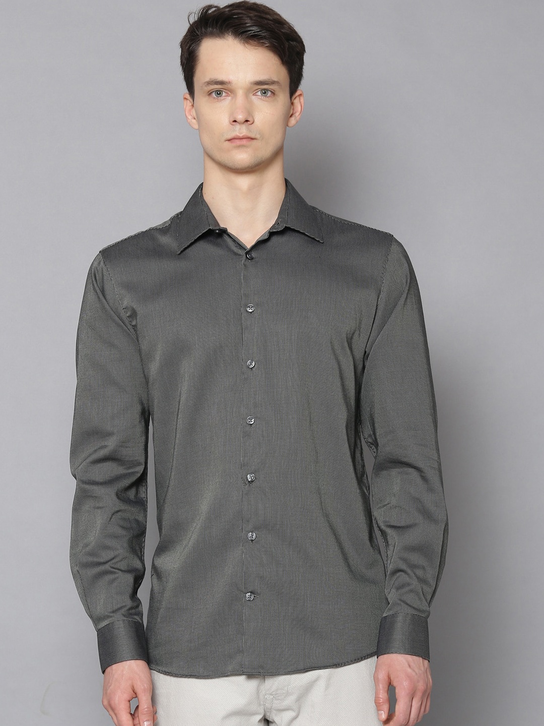 LINDBERGH Men Olive Green Regular Fit Solid Casual Shirt