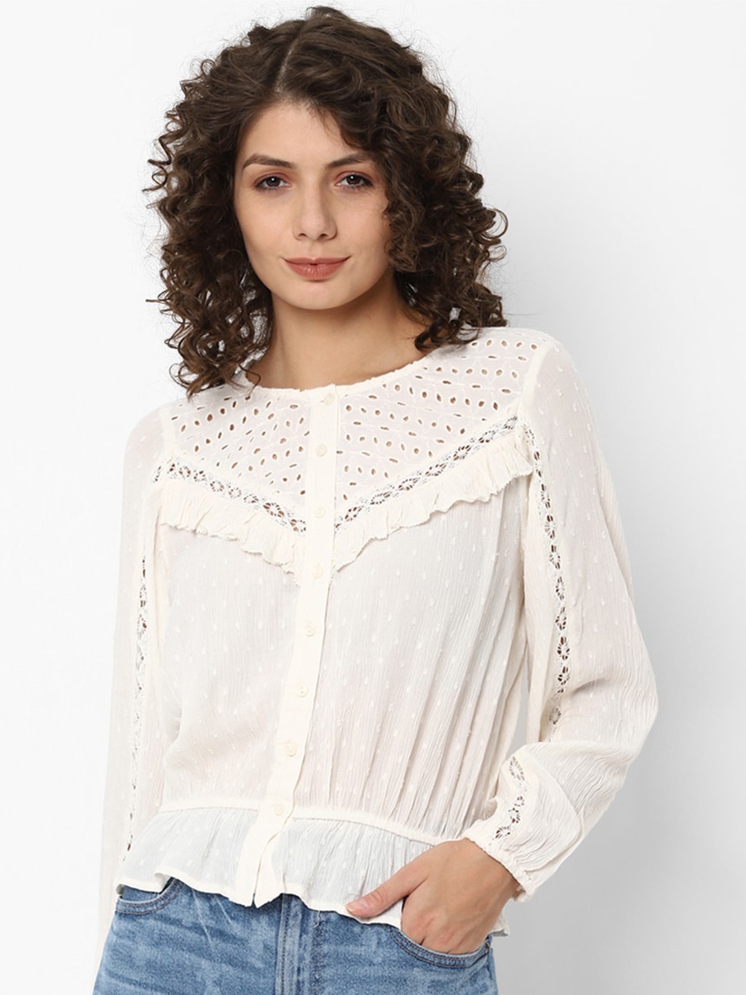 

AMERICAN EAGLE OUTFITTERS Cream Shirt Style Top