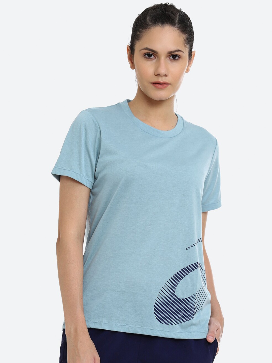 

ASICS Core Train Graphic Women Blue Typography T-shirt W CORE TRAIN GRAPHIC
