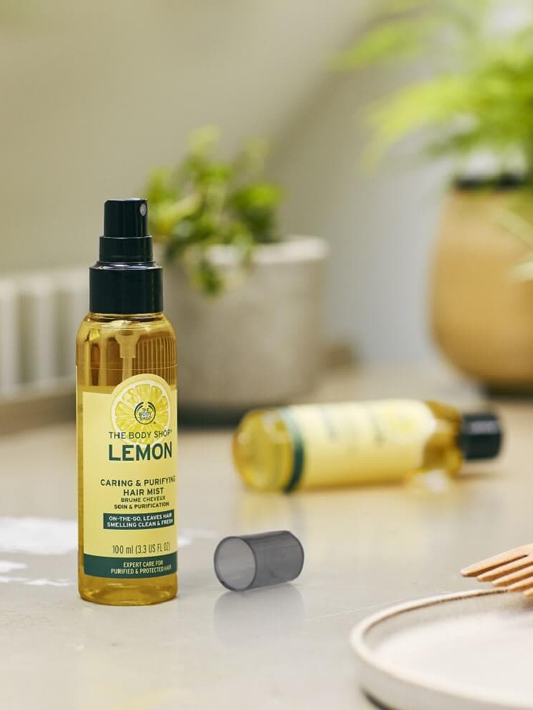 

THE BODY SHOP Lemon Caring & Purifying Hair Mist 100ml, Yellow