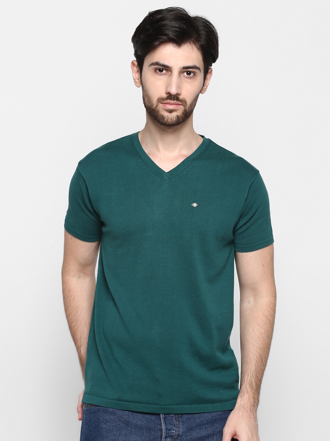 Cantabil Men Green V-Neck Applique T-shirt