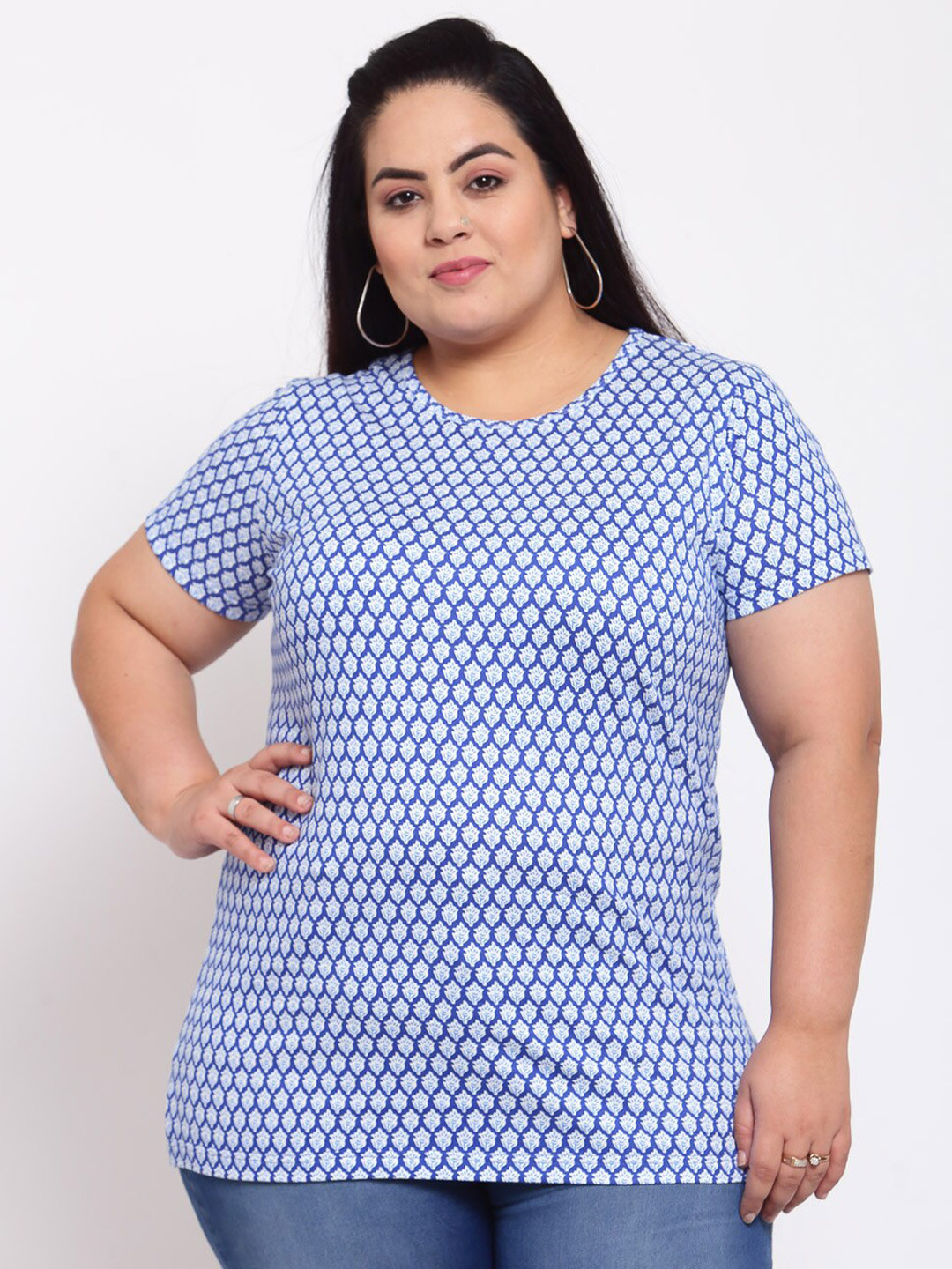

plusS Women Blue & White Floral Printed T-shirt