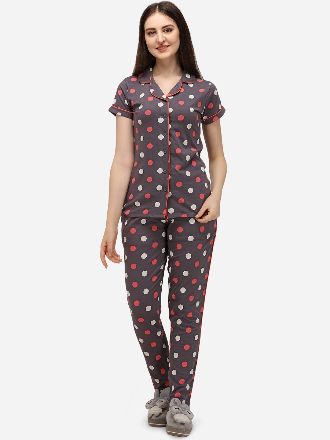 

Lenissa Women Grey & Coral Printed Night suit