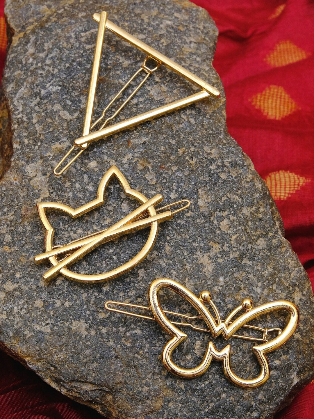 

Crunchy Fashion Women Gold-Toned Set of 3 Bobby Pins