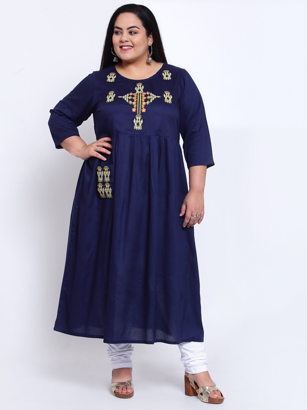 

plusS Women Navy Blue Geometric Yoke Design Thread Work Anarkali Kurta