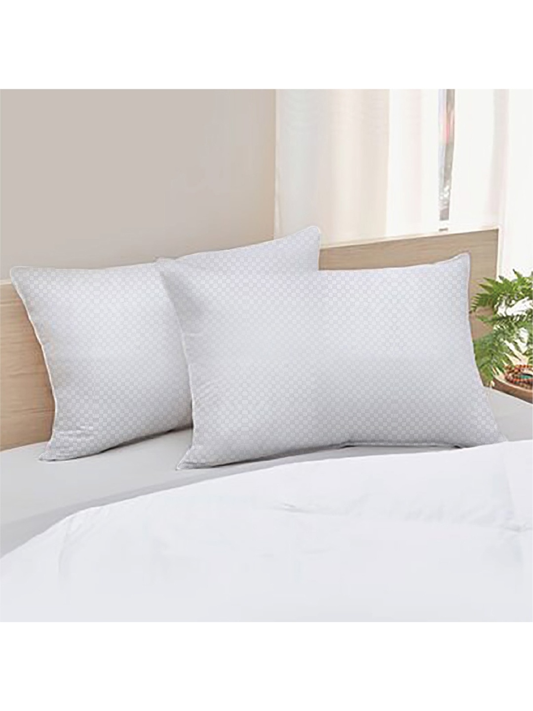 

HomeTown White Solid Anti-Bacterial Pillow