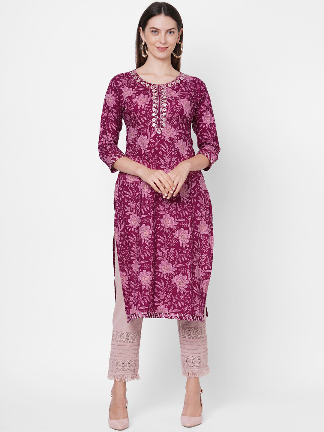 

FASHOR Women Magenta & White Floral Printed Thread Work Pure Cotton Kurta With 2-Ply Mask