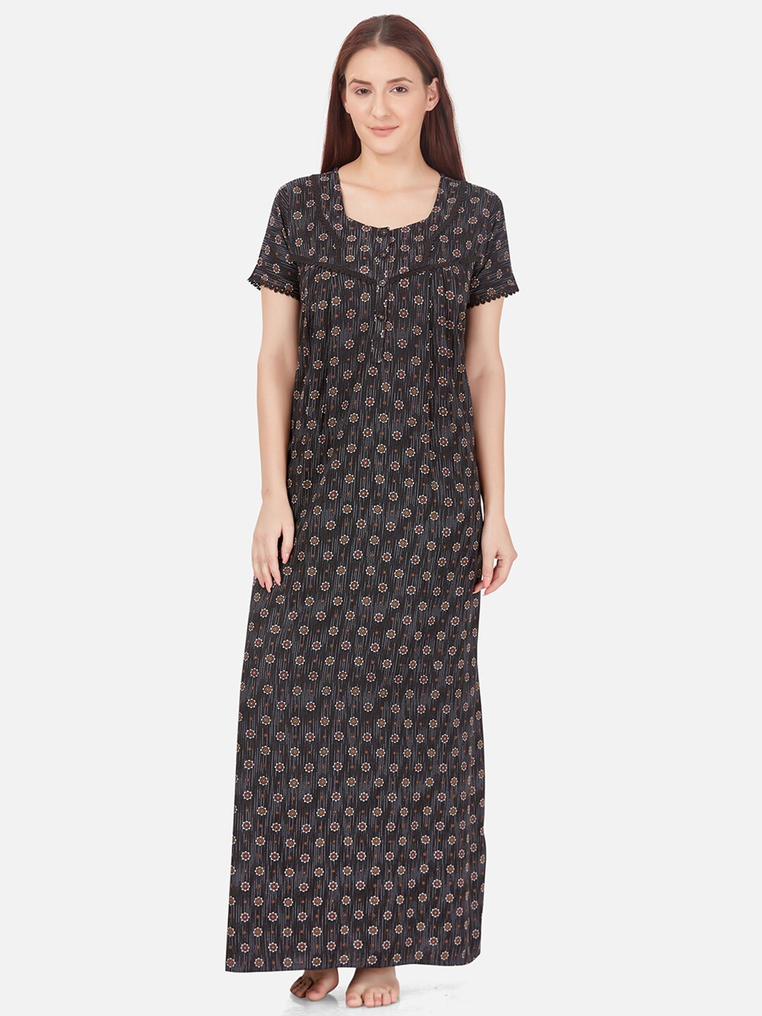 

Sand Dune Printed Alpine Pleated Nightdress, Black