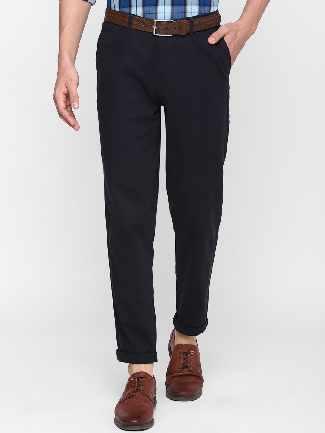 

FOREVER 21 Men Black Slim Fit Mid Rise Pure Cotton Formal Trousers