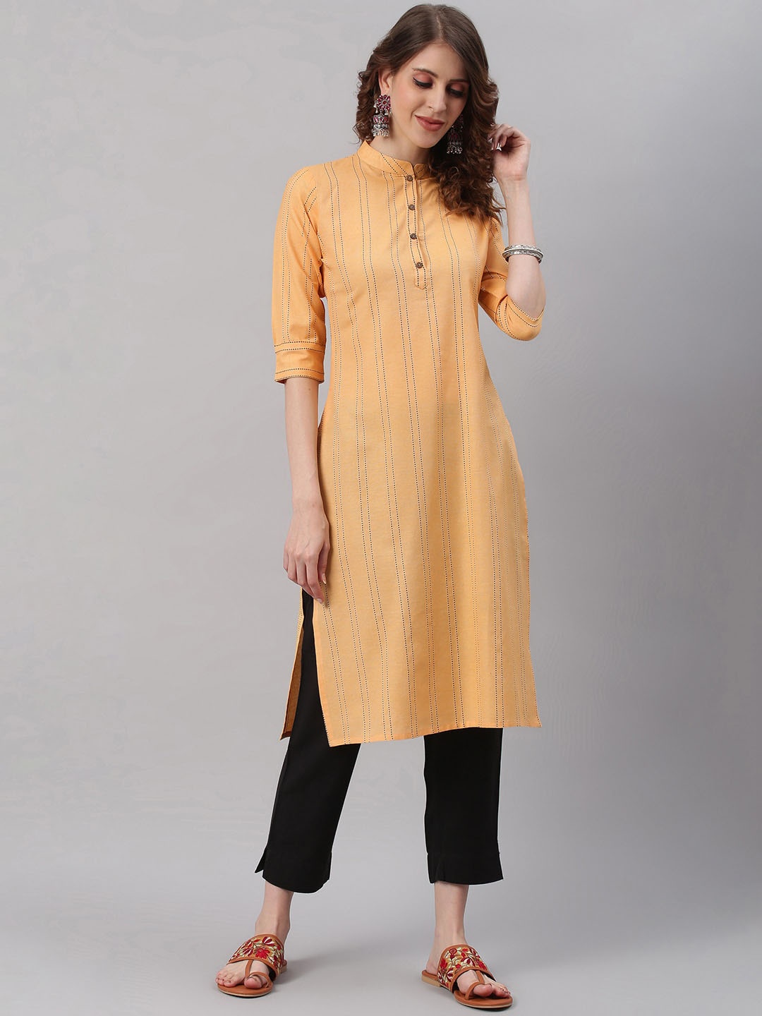 

Janasya Women Yellow Thread Work Kurta