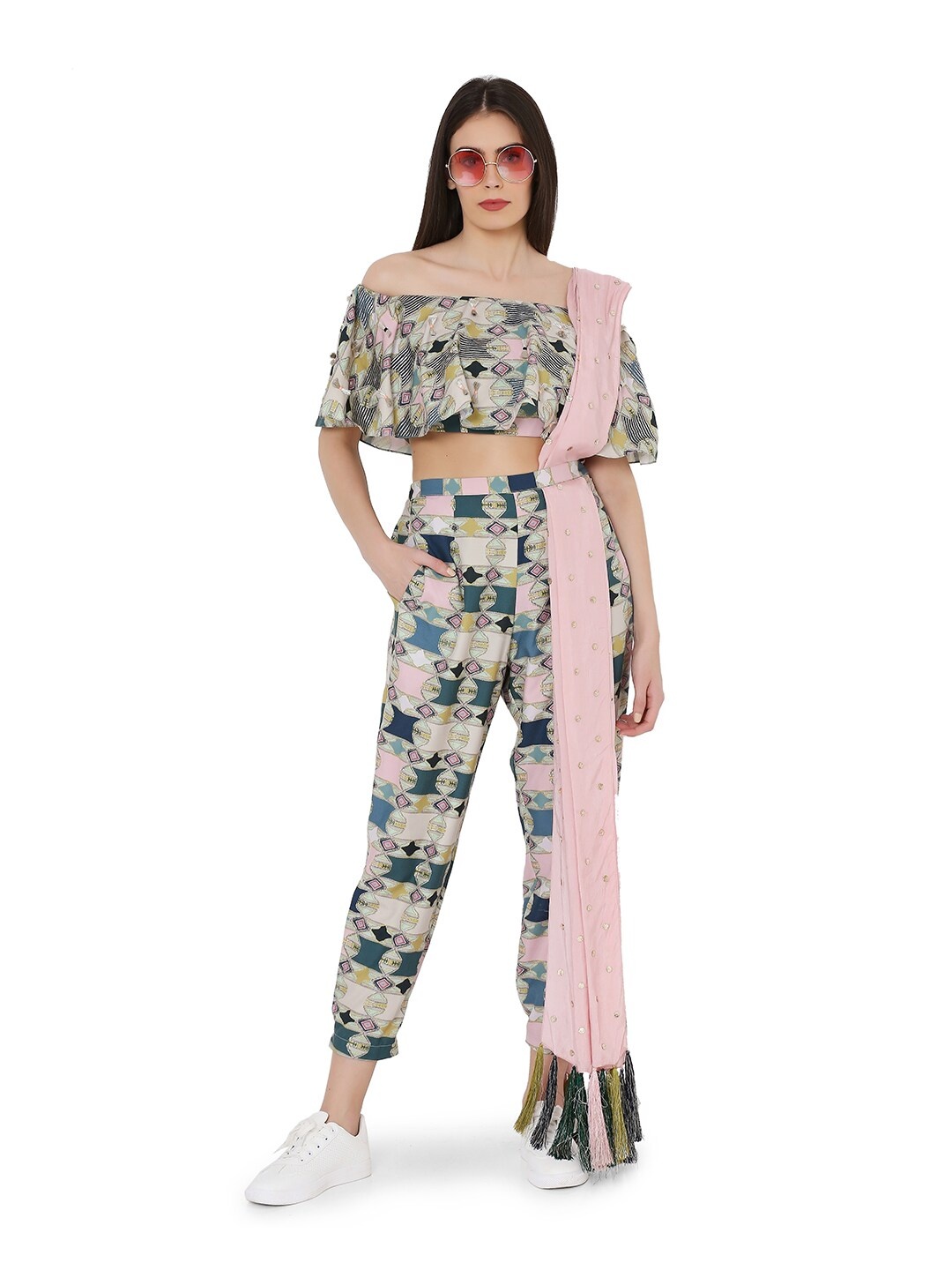 

PS PRET BY PAYAL SINGHAL Women Teal & Pink Printed Crop Top with Joggers & Dupatta