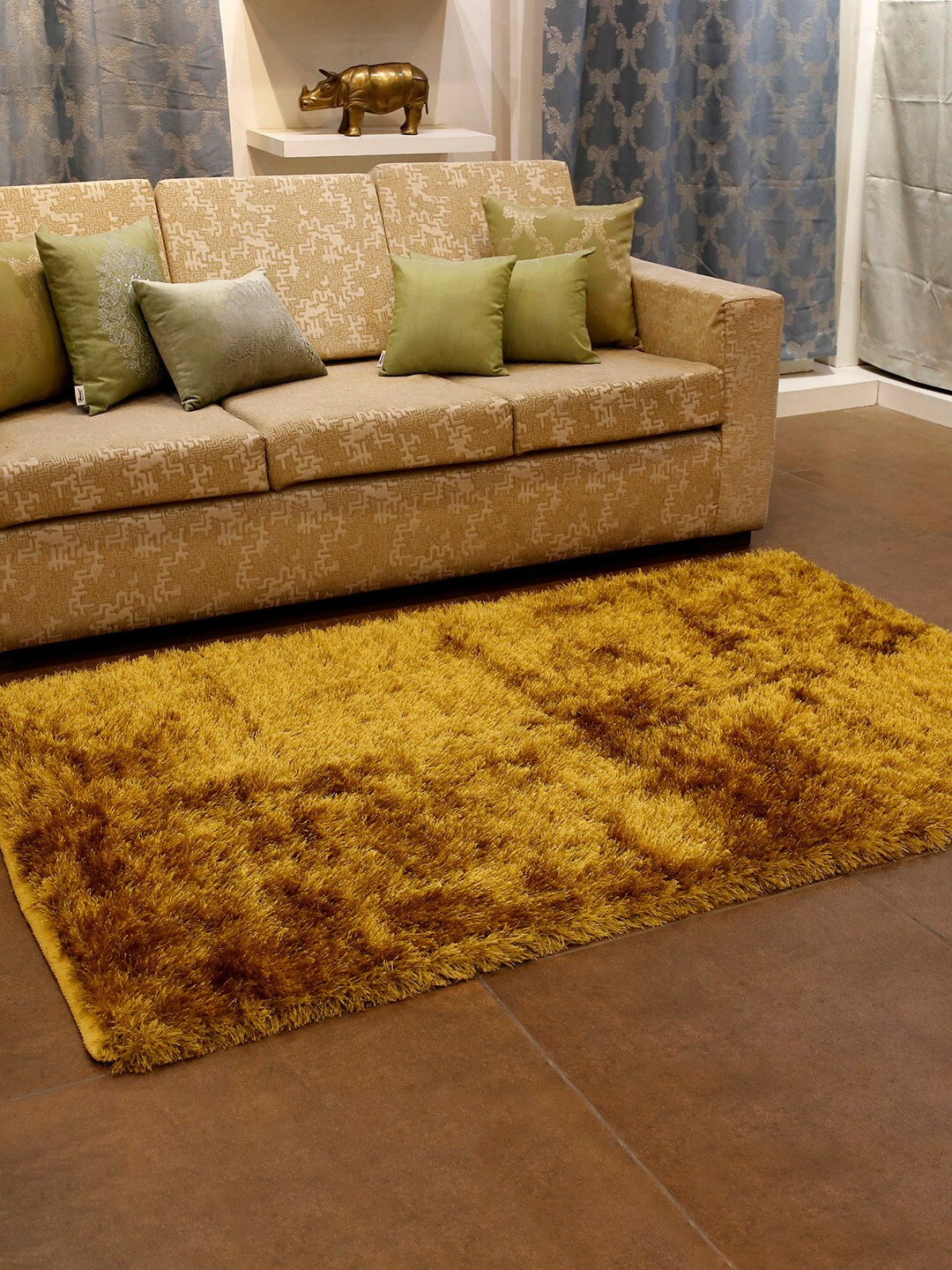 

Home Gold-Coloured Solid Rectangular Shaggy Carpet
