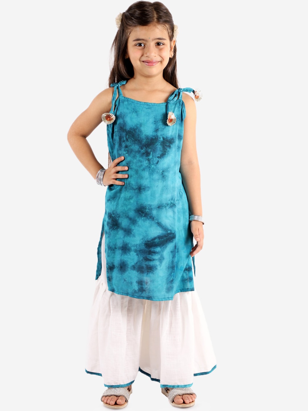 

Chipbeys Girls Blue & White Pure Cotton Printed Kurta With Sharara