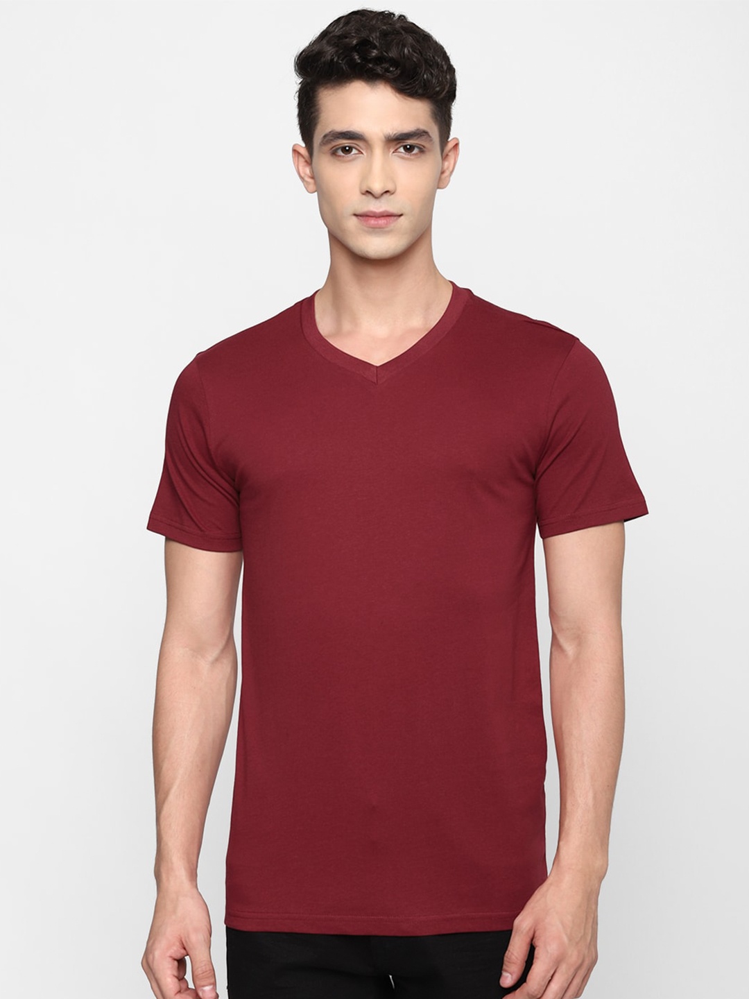 

FOREVER 21 Men Maroon V-Neck Raw Edge T-shirt