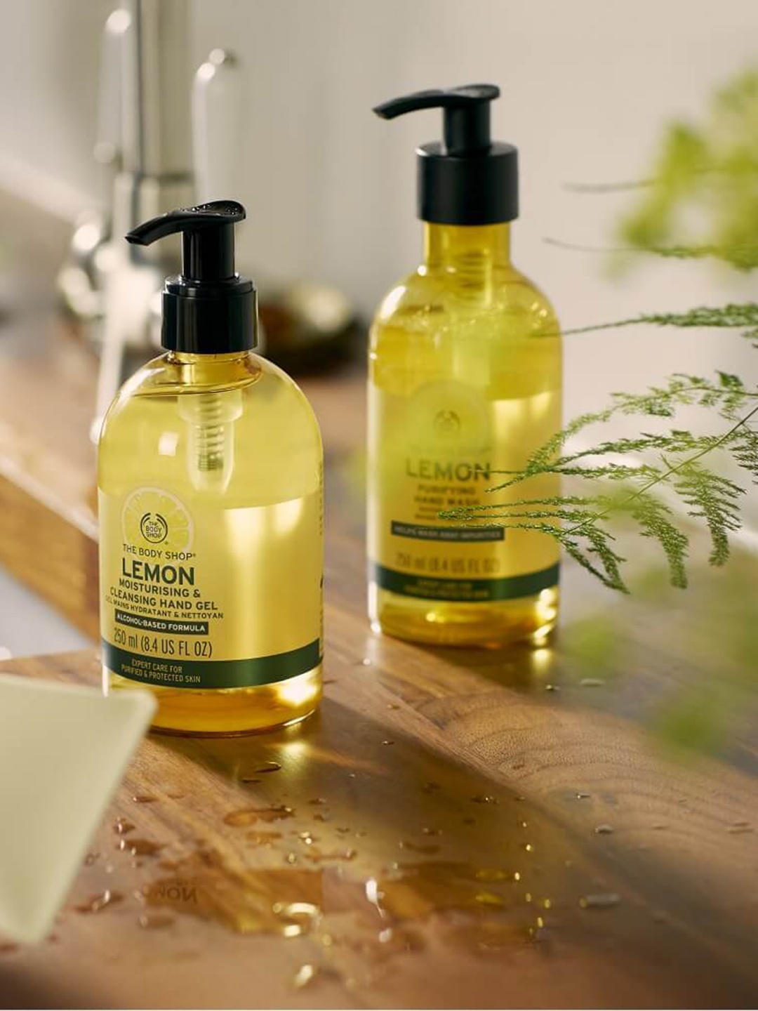 

The Body Shop Lemon Cleansing Anti-Bacterial Hand Sanitiser 250ml, Yellow