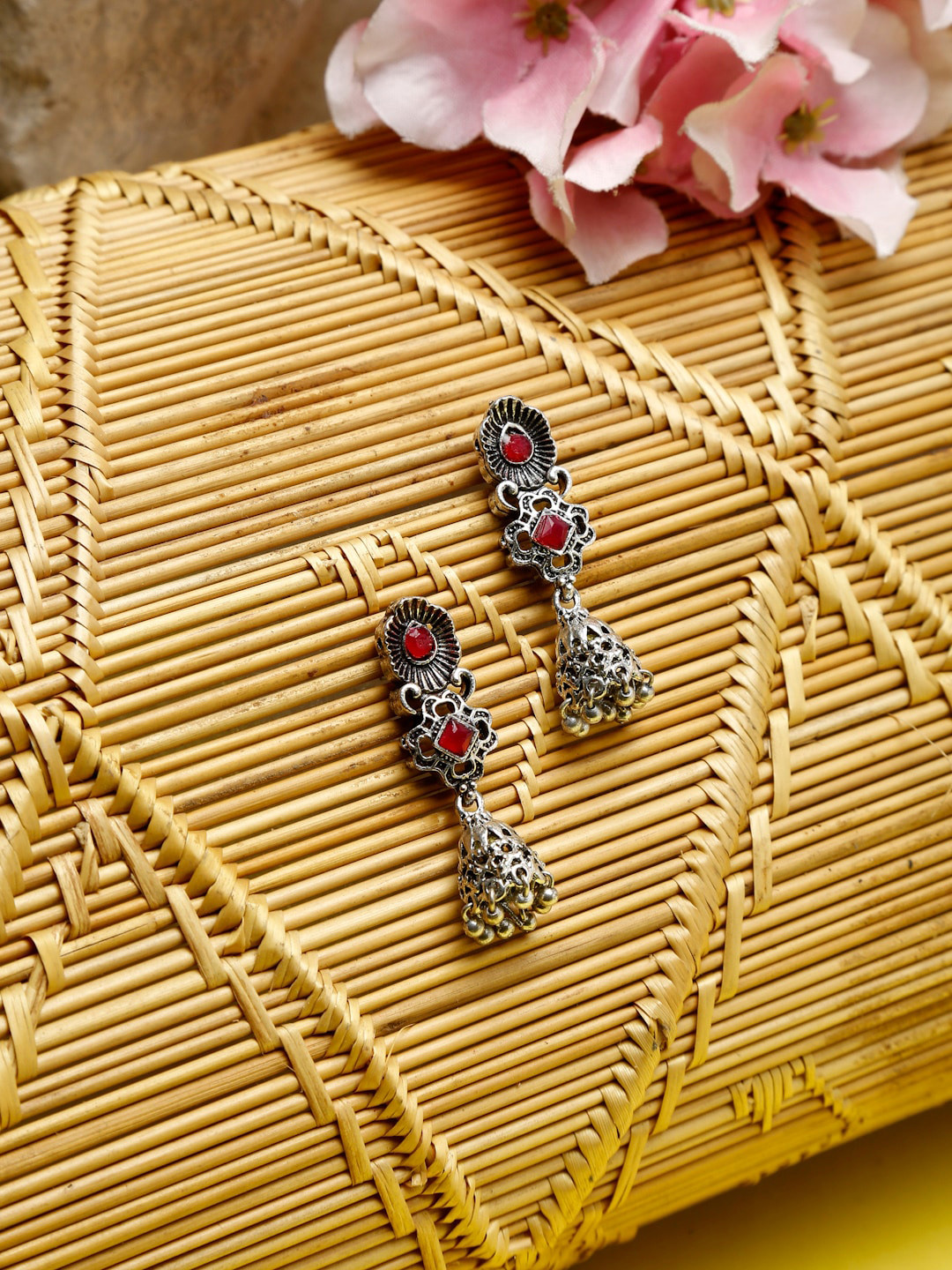 

NEUDIS Silver-Toned & Red Contemporary Jhumkas