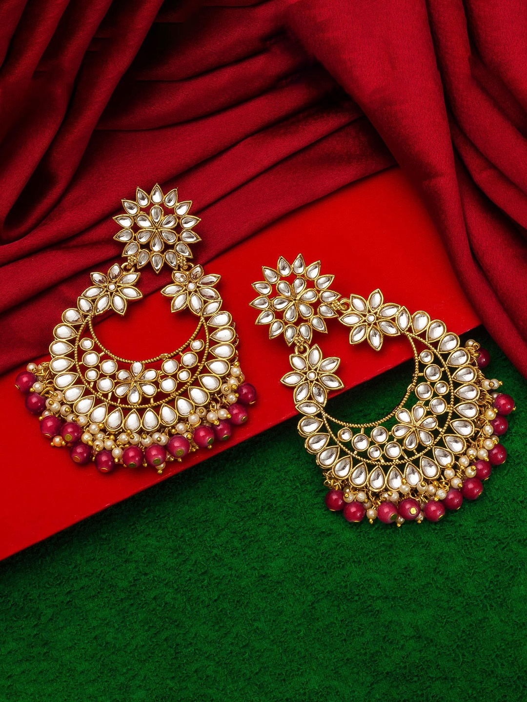 

aadita Women Red & Gold-Toned Kundan Studded Contemporary Chandbalis Earrings