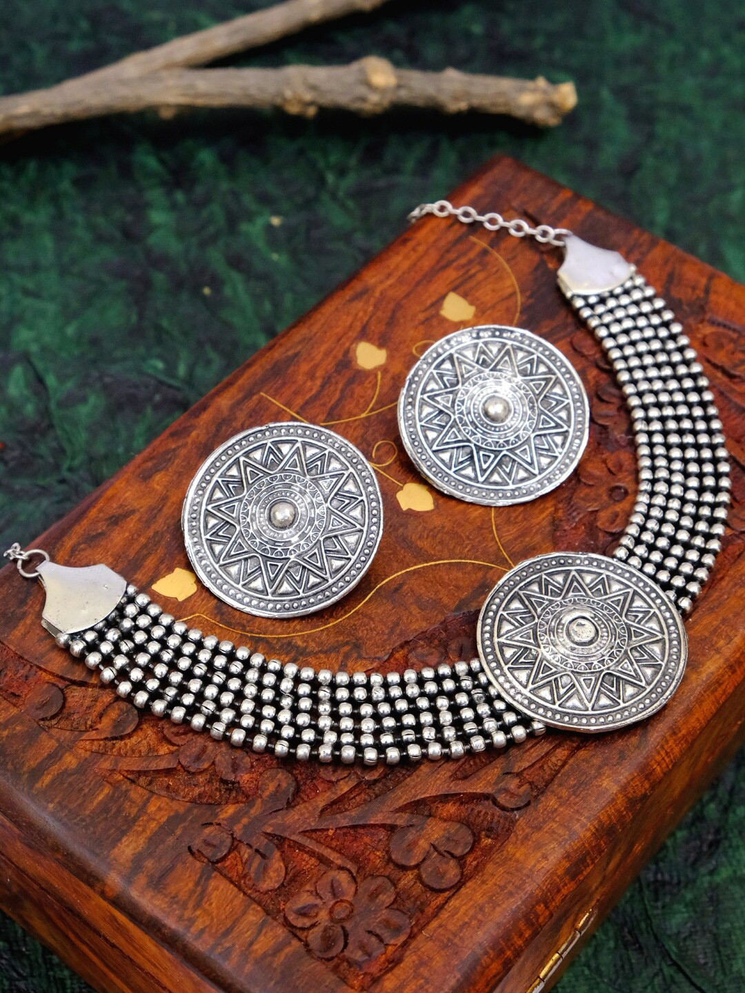

Crunchy Fashion Oxidised Silver-Plated Statement Jewellery Set