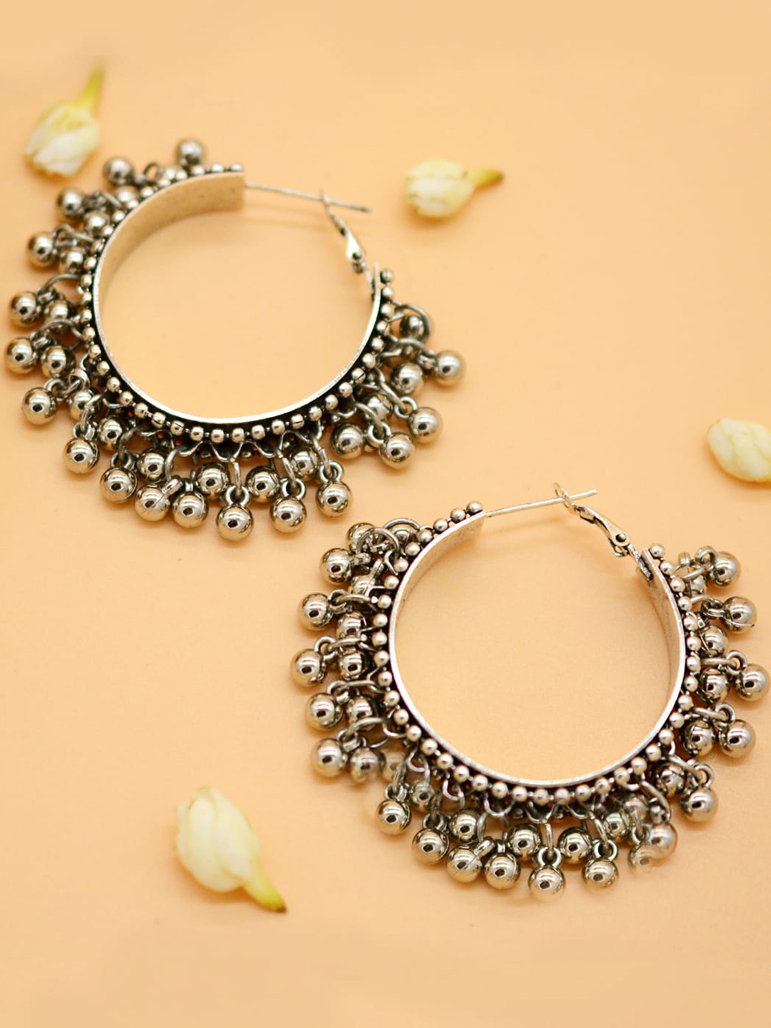

TEEJH Silver-Toned Contemporary Hoop Earrings