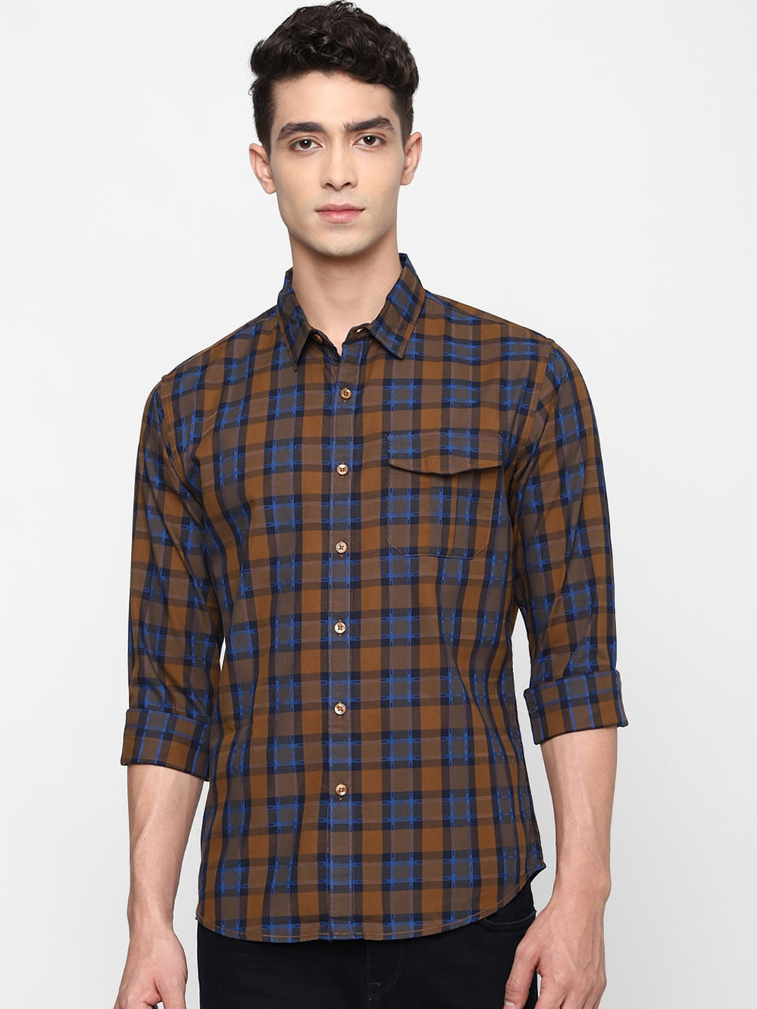 

FOREVER 21 Men Brown & Blue Classic Tartan Checks Checked Pure Cotton Casual Shirt