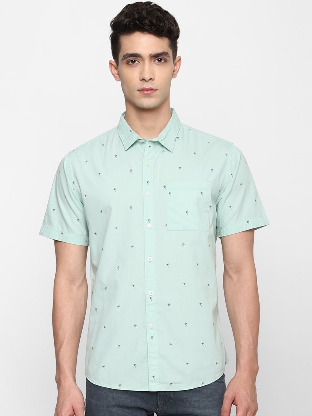 

FOREVER 21 Men Green Floral Printed Casual Shirt