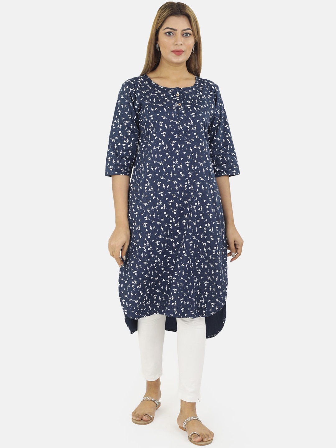 

NEUDIS Women Navy Blue & White Floral Printed Kurta