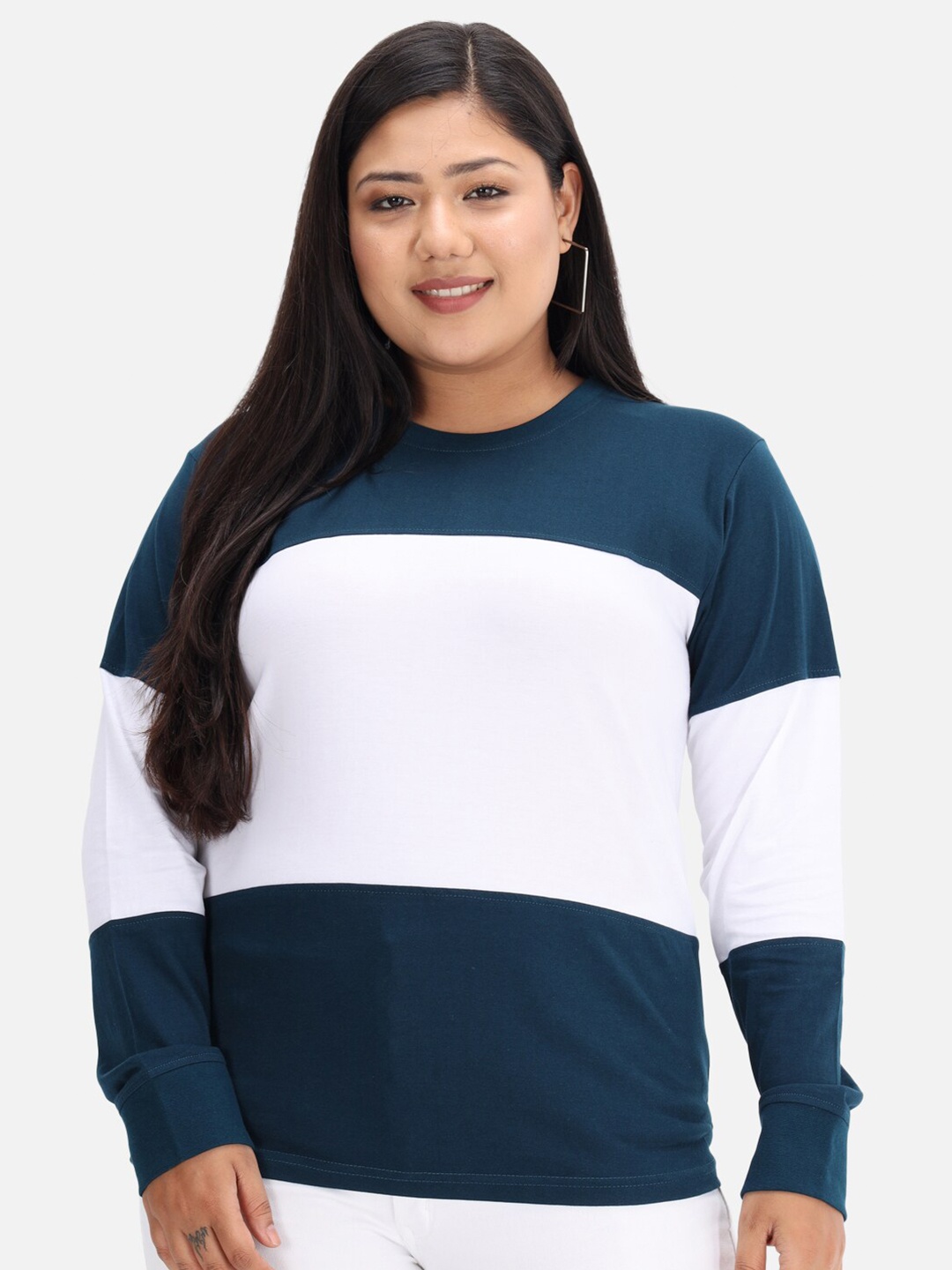 

BEYOUND SIZE - THE DRY STATE Women Teal and White Plus Size Colourblocked T-shirt