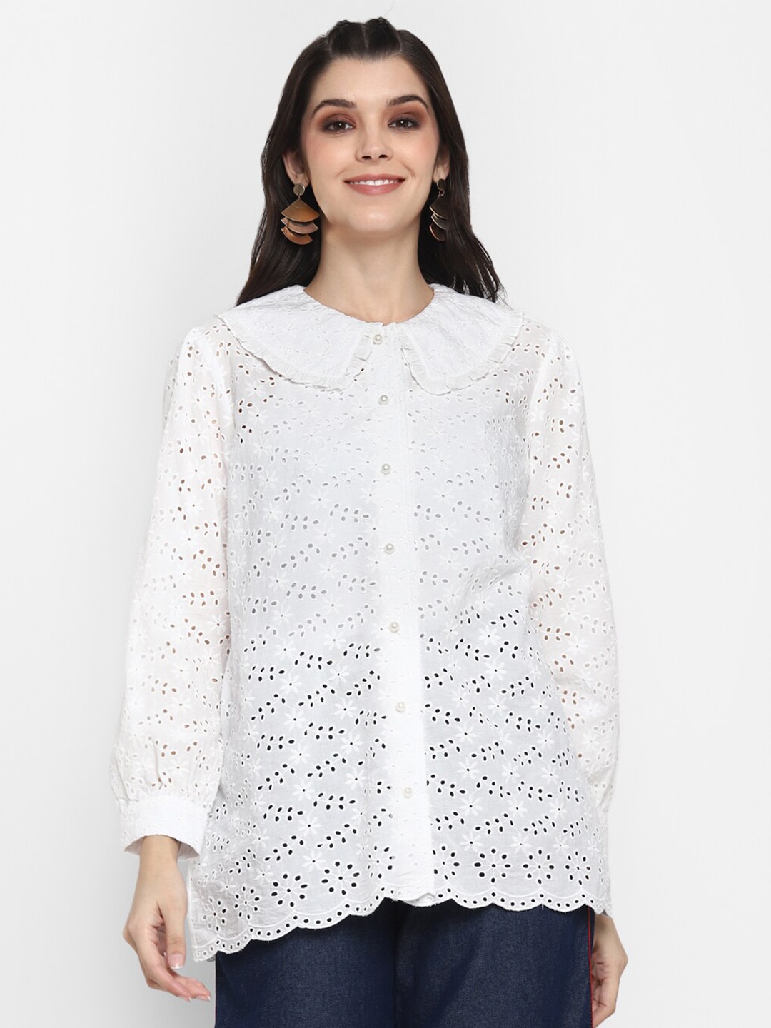 

BLANC9 White Peter Pan Collar Shirt Style Top