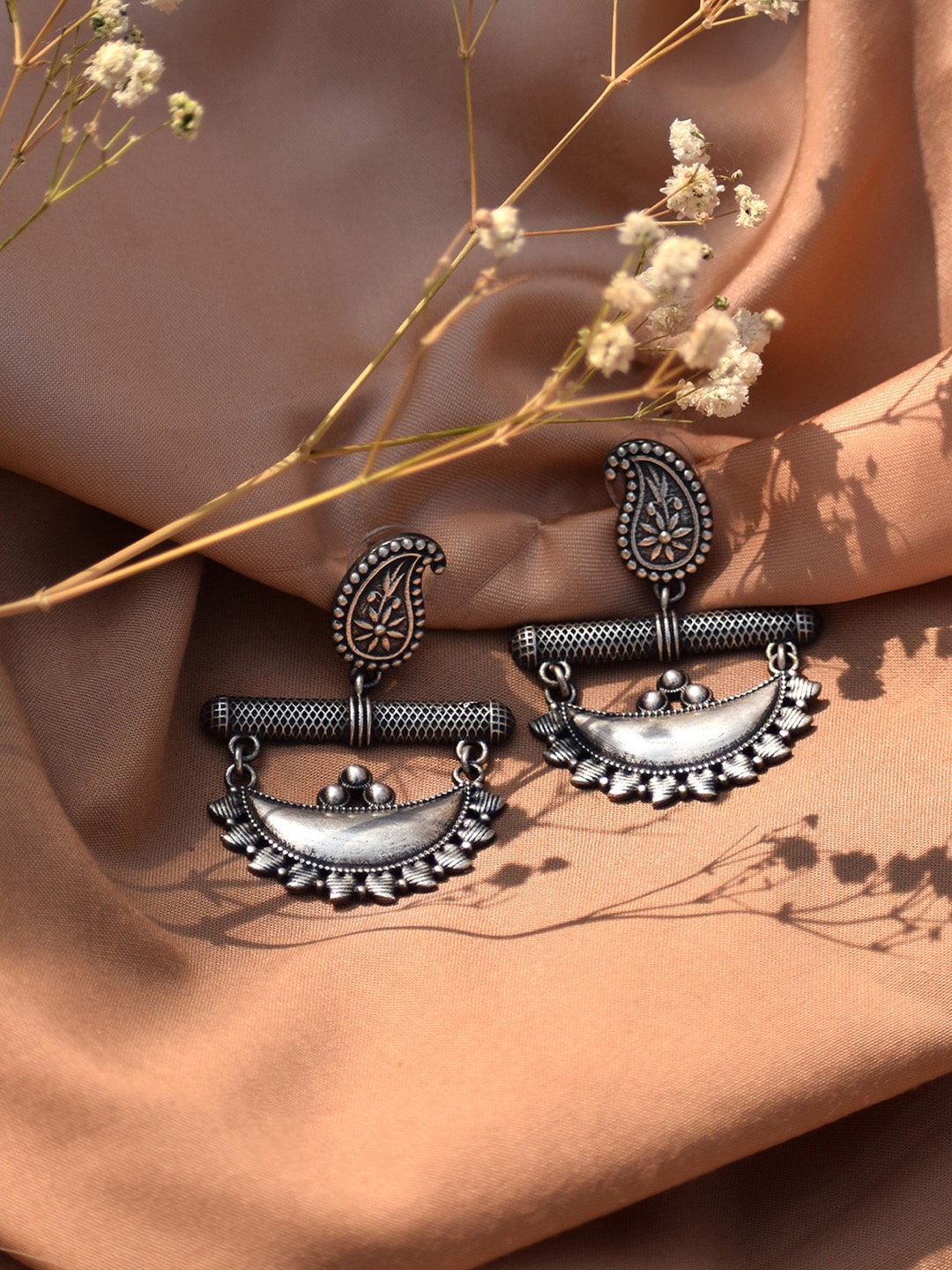 

TEEJH Silver-Toned Contemporary Drop Earrings