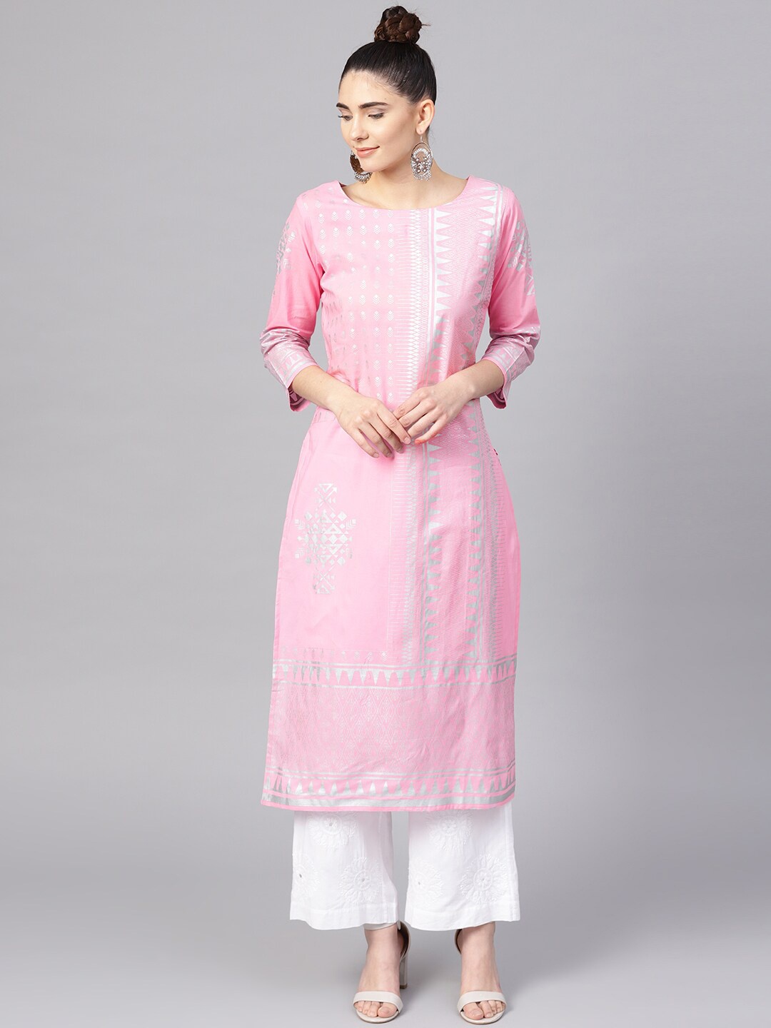 

Varanga Women Pink Geometric Printed Cotton Kurta