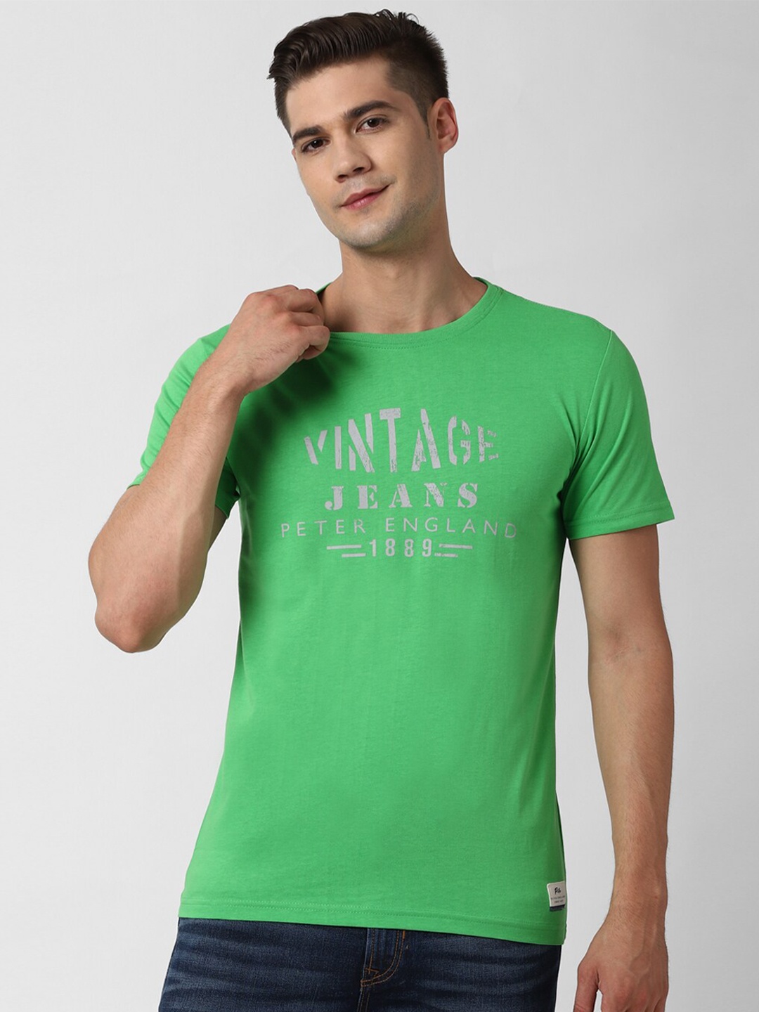 Peter England Casual Men Green Graphic Printed Raw Edge Slim Fit T shirt