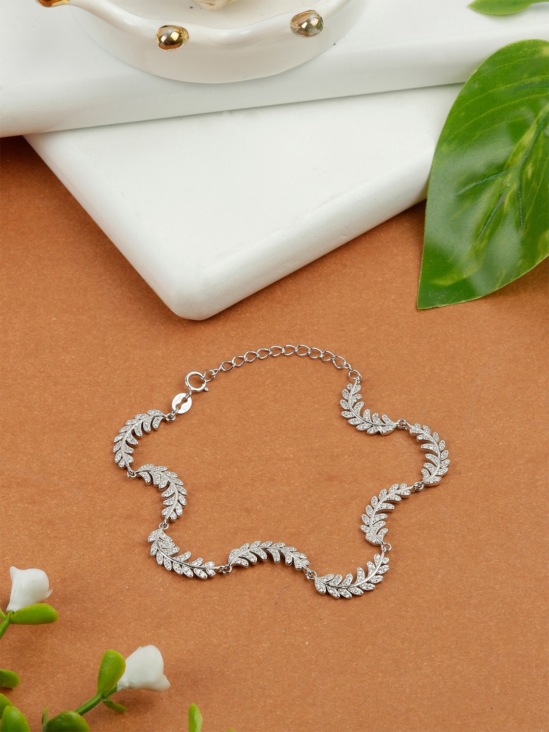 

GIVA 925 Sterling Silver Rhodium Plated Woven Leaf Bracelet, Adjustable
