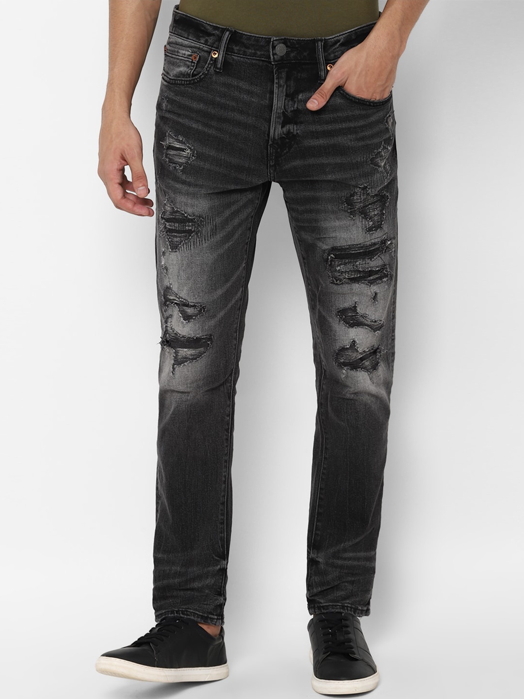 

AMERICAN EAGLE OUTFITTERS Men Black Slim Fit Mildly Distressed Heavy Fade Jeans
