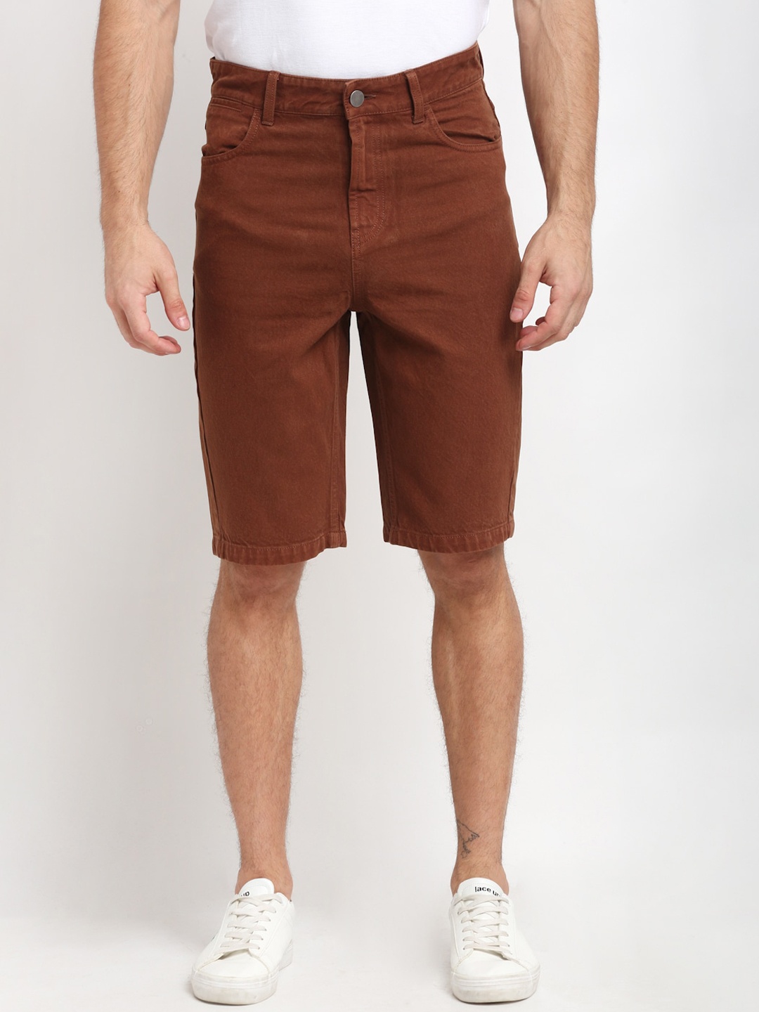 

Bhaane Men Maroon Mid-Rise Chino Shorts